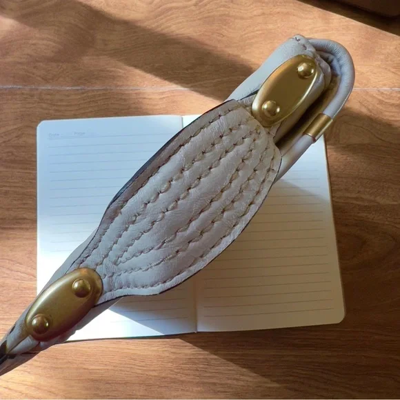 JUICY COUTURE Vintage Cream Off White Soft Leather Gold tone Magnetic Clutch Bag - Picture 9 of 12